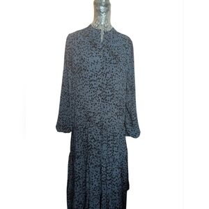 Elegant Blue and Black Patterned Maxi Dress